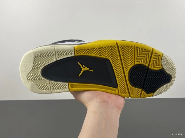 Reps TBK Air WNNS Jordan Sulfur 4 AQ9129-101 Vivid 0813